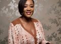 image pascaline-kamokoue-glads-jeu-de-cartes-pnl-coach-developpement-personel-projecteur-magazine-interview