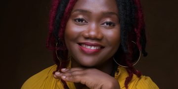 image bertine-kalla-directrice-agence-bamboo-cameroon-marketing-digital-rdv-de-lemploi-projecteur-magazine