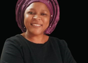 rita-ndzie-promotrice-hrtitude-experte-rh-emploi-coach-emploi-travail-projecteur-magazine-conseils-astuces (8)