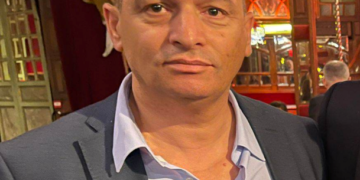 « La confiance est ce qu’il y a de plus précieux et de plus fragile avec la diaspora » : Samir Bouzidi