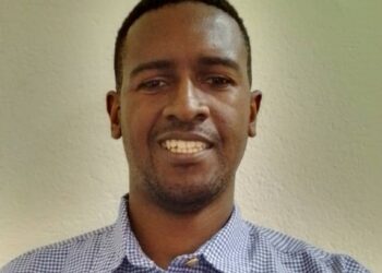 gael-anyouza-expert-en-management-des-processus-membre-iiba-cameroun-projecteur-magazine