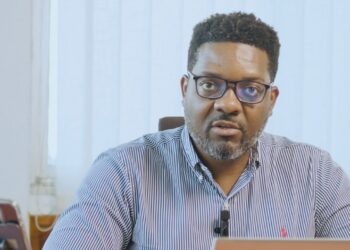 Article portrait de Guy-isaac Nkoundji, country controller manager chez Orange cameroun-projecteurmagazine