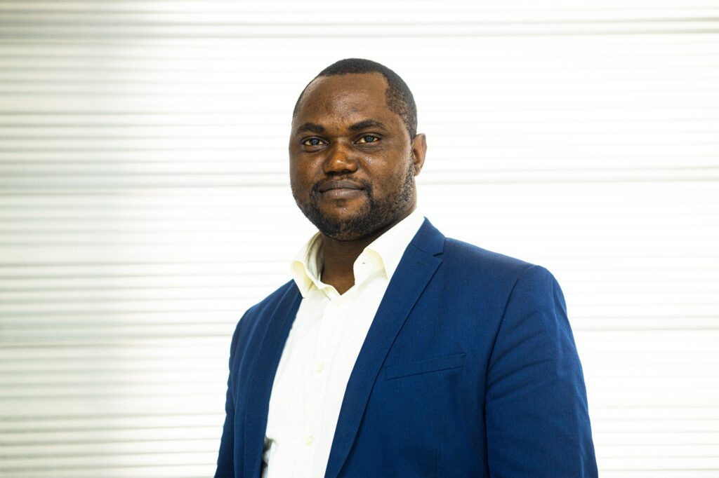 Clovis Pilla-Country Manager Yango CMR-projecteur-magazine