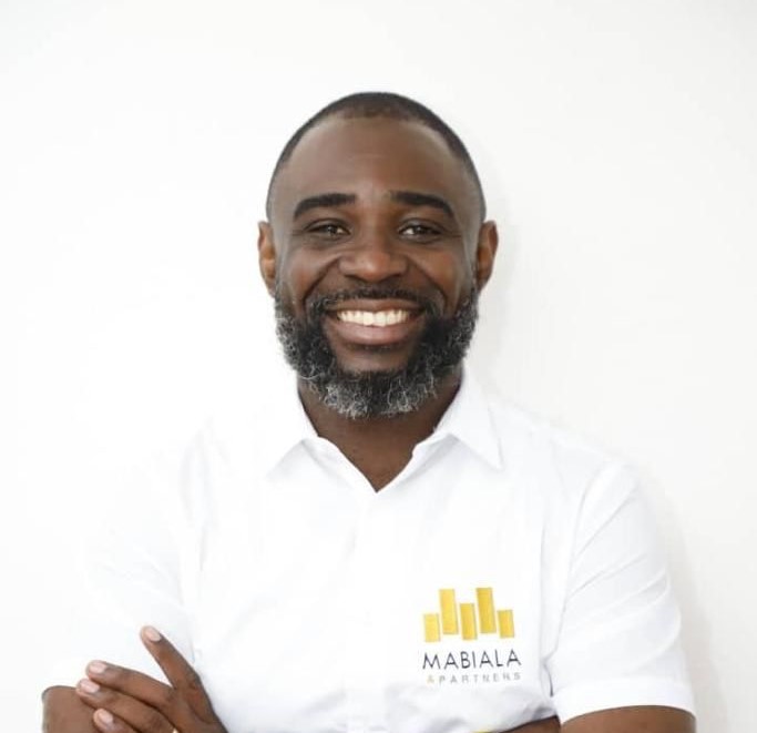 Entretien avec Chrys Mabiala, promoteur de mabiala & partners-interview-egalite-hommes-femmes-projecteur magazine