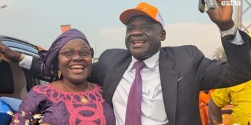 Orange Cameroun célèbre ses 25 ans avec les populations de Dschang et fait un heureux gagnant d’une voiture 4X4