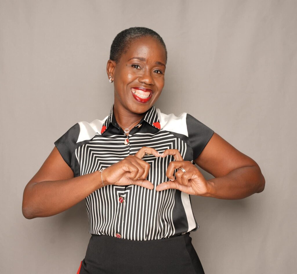 Siliki Ngosso Nsangue, consultante en communication, partage des insights sur les dessous de la communication