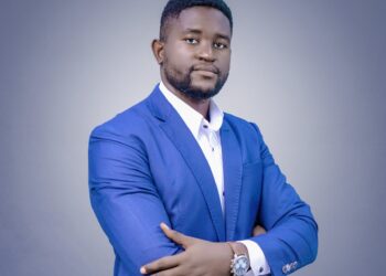 Migrer un système bancaire, digitaliser la gestion de la trésorerie, optimiser l’expérience client… Ces chantiers, Gaël Emmanuel Koum les pilote au quotidien