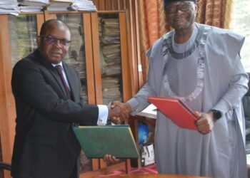 Les instituts Fobang et l’Université de Buea signent un accord de coopération stratégique pour promouvoir l’enseignement et la recherche en sciences humaines
