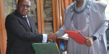 Les instituts Fobang et l’Université de Buea signent un accord de coopération stratégique pour promouvoir l’enseignement et la recherche en sciences humaines