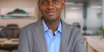 De l’Ingénierie à la Certification ECBA : le parcours éclairant d’Achille KUATE KAKEU, Business Analyst à l’Université de Sherbrooke-projecteur-magazine-business analyse
