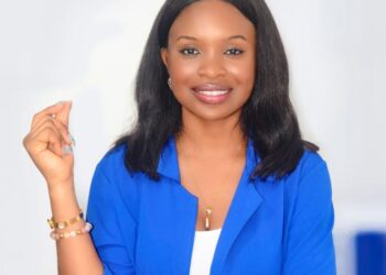 claude Mboua-rh-experte en recrutement-axora group-ressources-humaines.jpeg