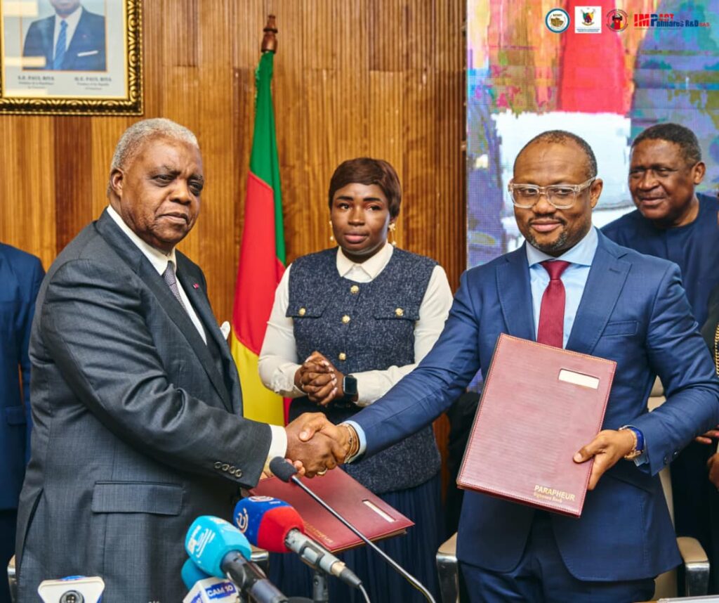 Le ministre de la communication et le président d'Impact Palmares