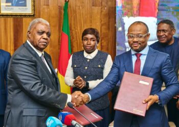 Le ministre de la communication et le président d'Impact Palmares