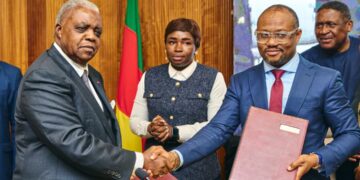 Le ministre de la communication et le président d'Impact Palmares