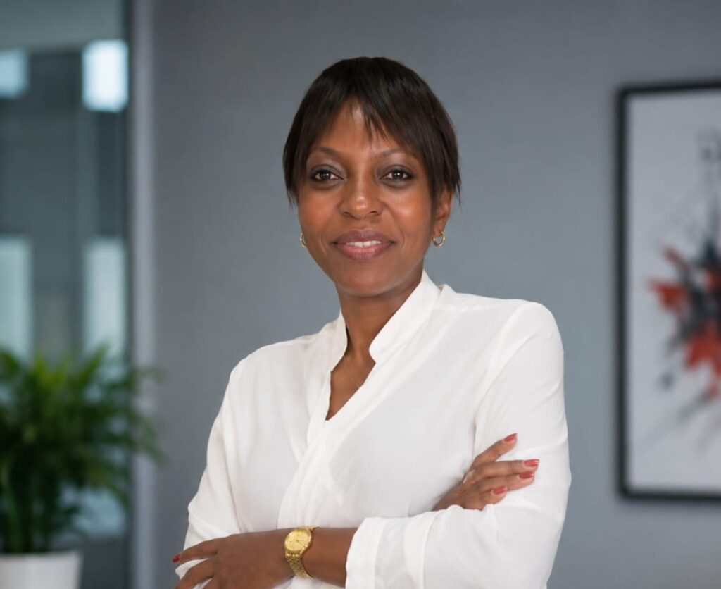 Nathalie BAKAKEU-logistique