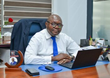 leopold Tchako est Associé Directeur Général, EXFIN EOLIS Investment Capital
